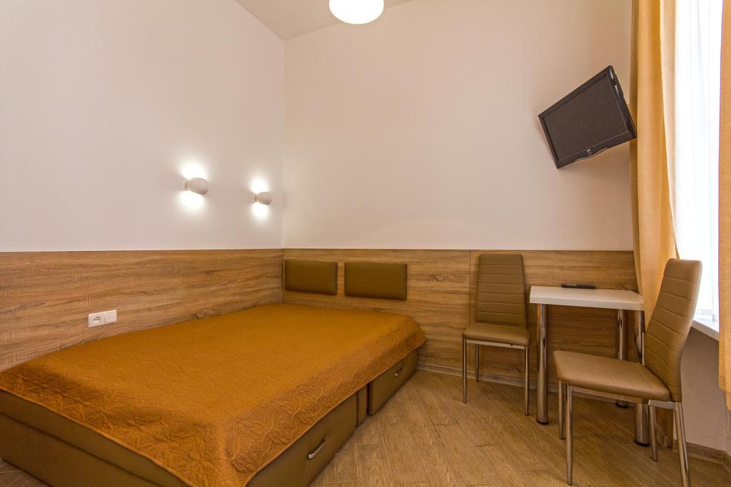 Mini Smart Apartments On Shpytalna 13- Economy Apartment Lviv Exterior photo